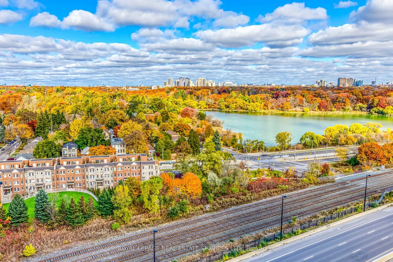 1926 Lake Shore Blvd W, Toronto