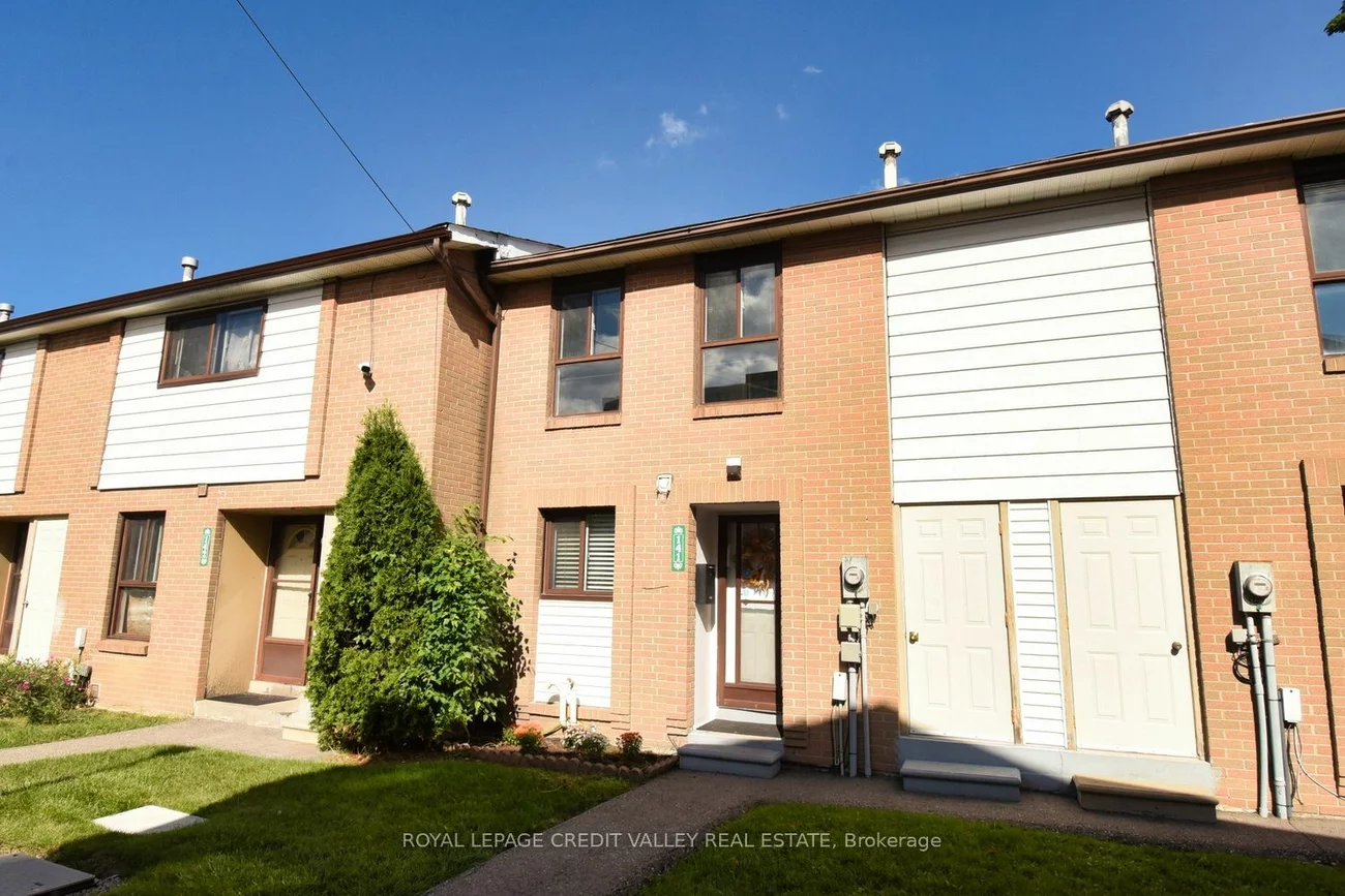 141 Fleetwood Cres, Brampton