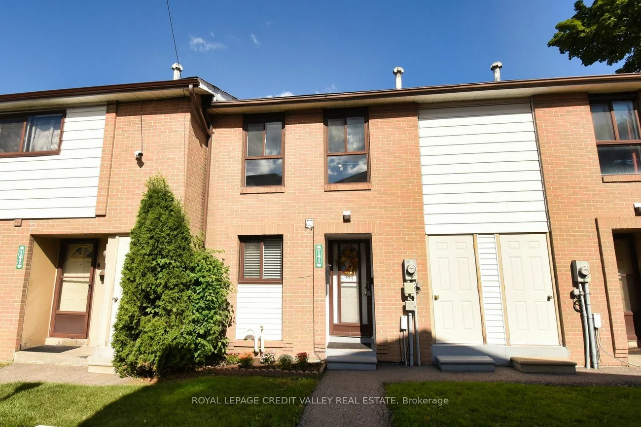 141 Fleetwood Cres, Brampton