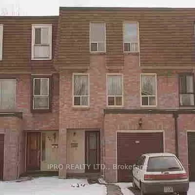 condos, lease, Condo Townhouse, 223 Fleetwood Cres, Southgate, Brampton 
 223 Fleetwood Cres, Southgate, Brampton