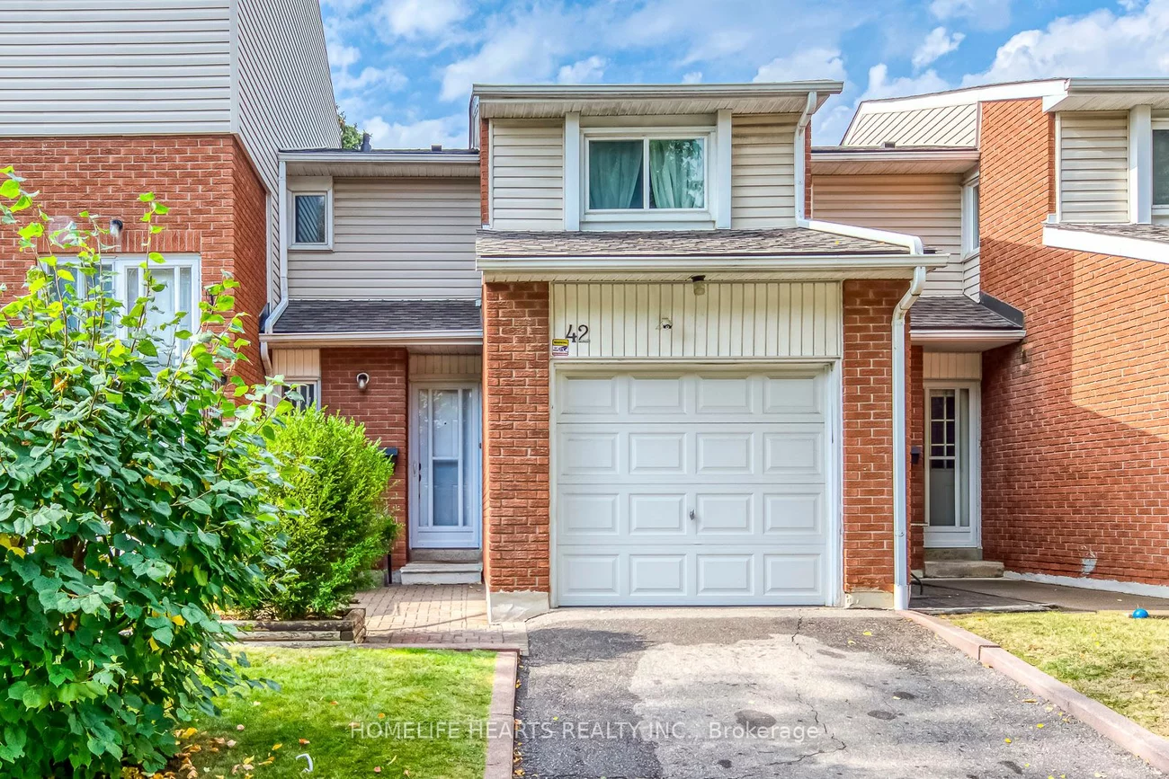 42 Sandringham Crt, Brampton