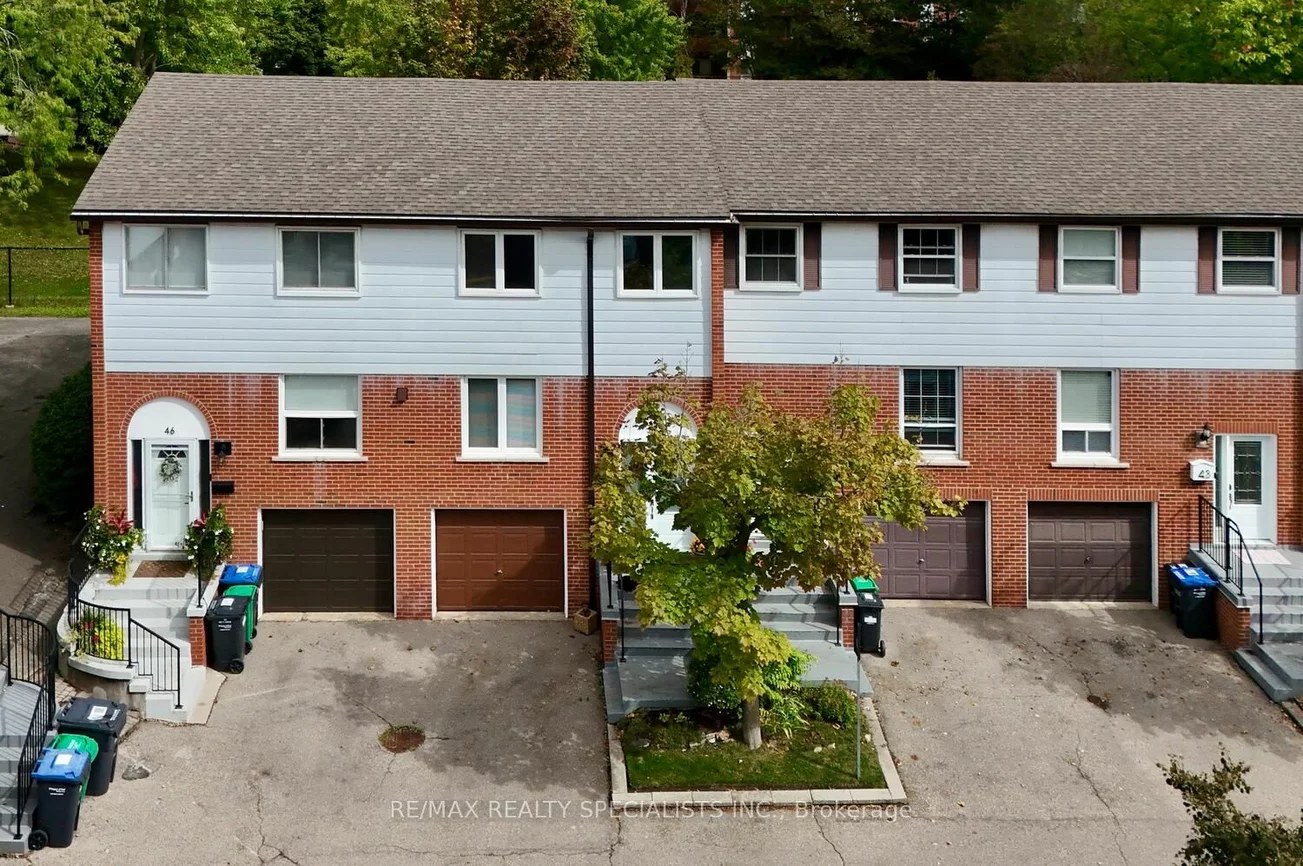 2445 Homelands Dr, Mississauga