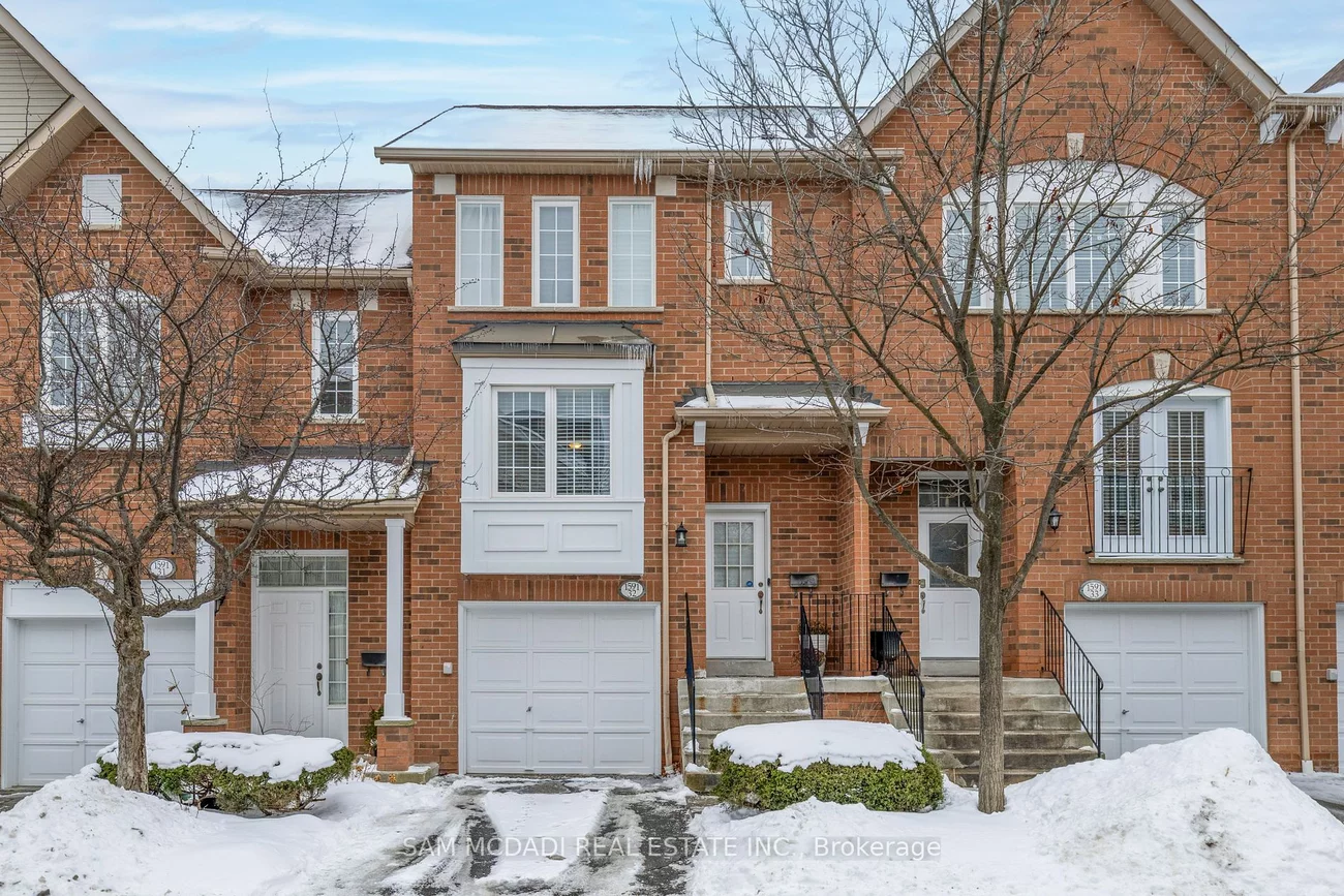 1591 South Parade Crt, Mississauga