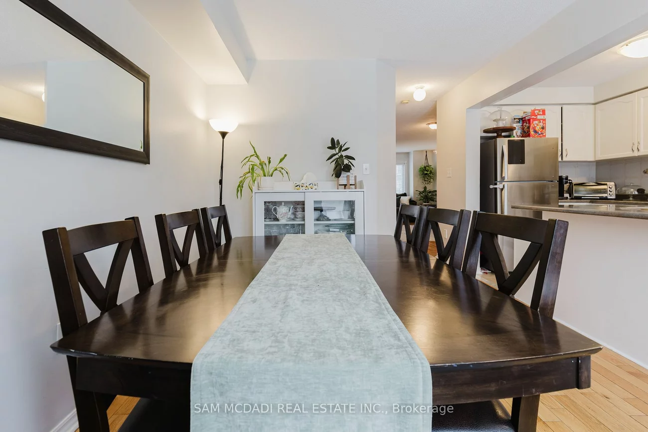 1591 South Parade Crt, Mississauga