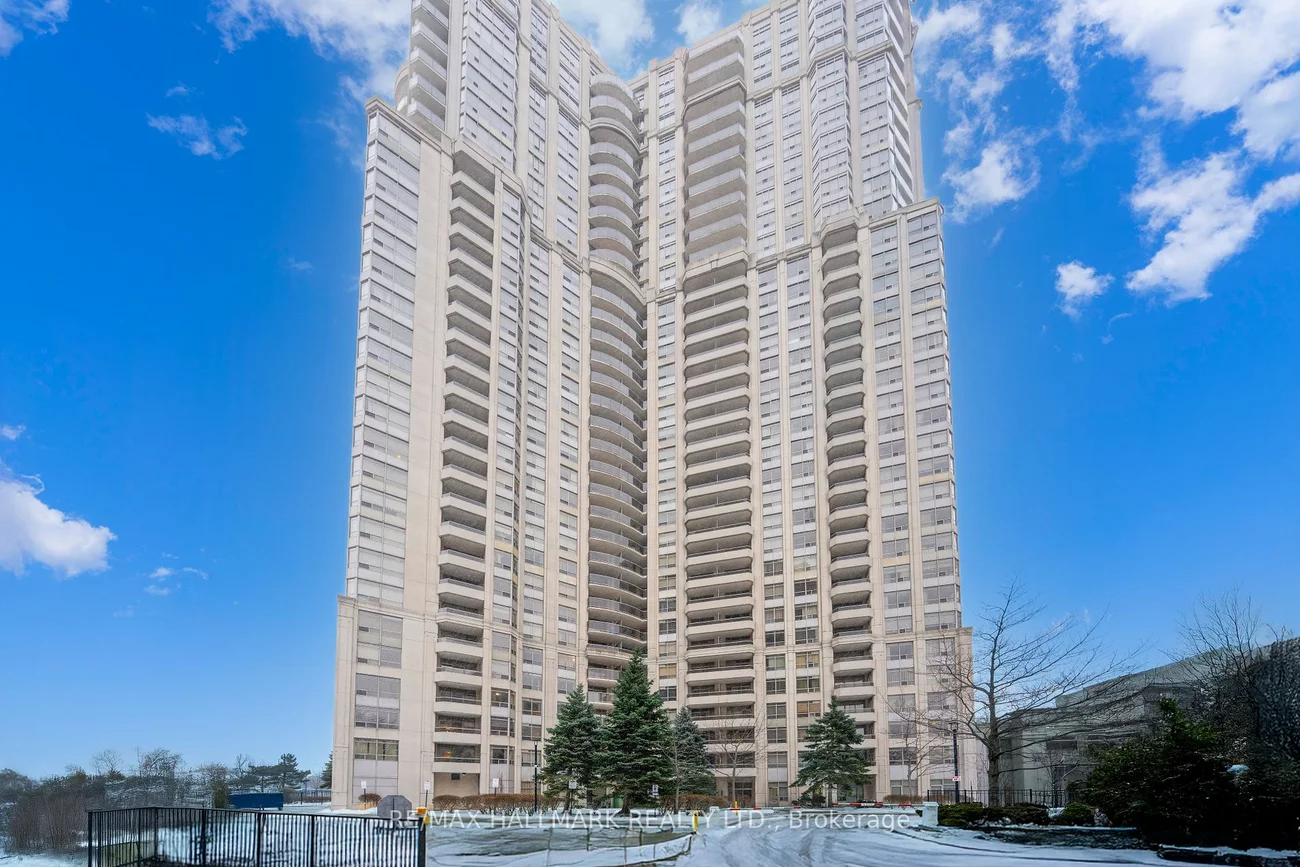 35 Kingsbridge Garden Circ, Mississauga