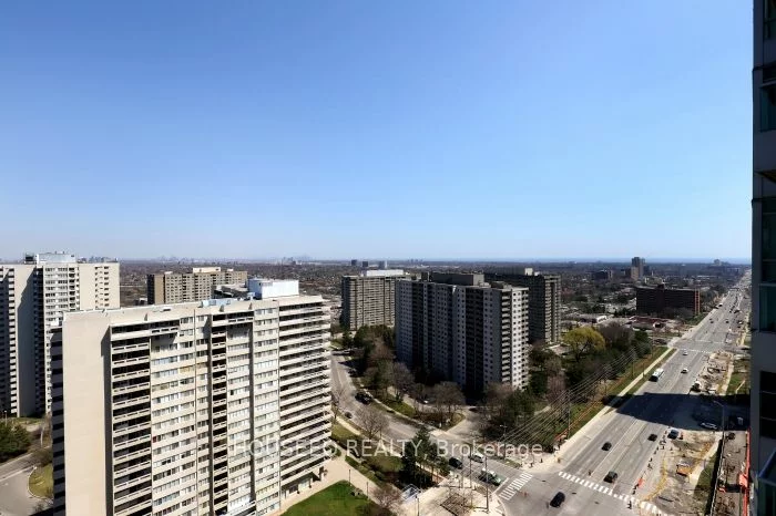 1 Elm Dr W, Mississauga