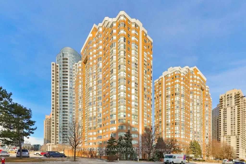 335 Webb Dr, Mississauga