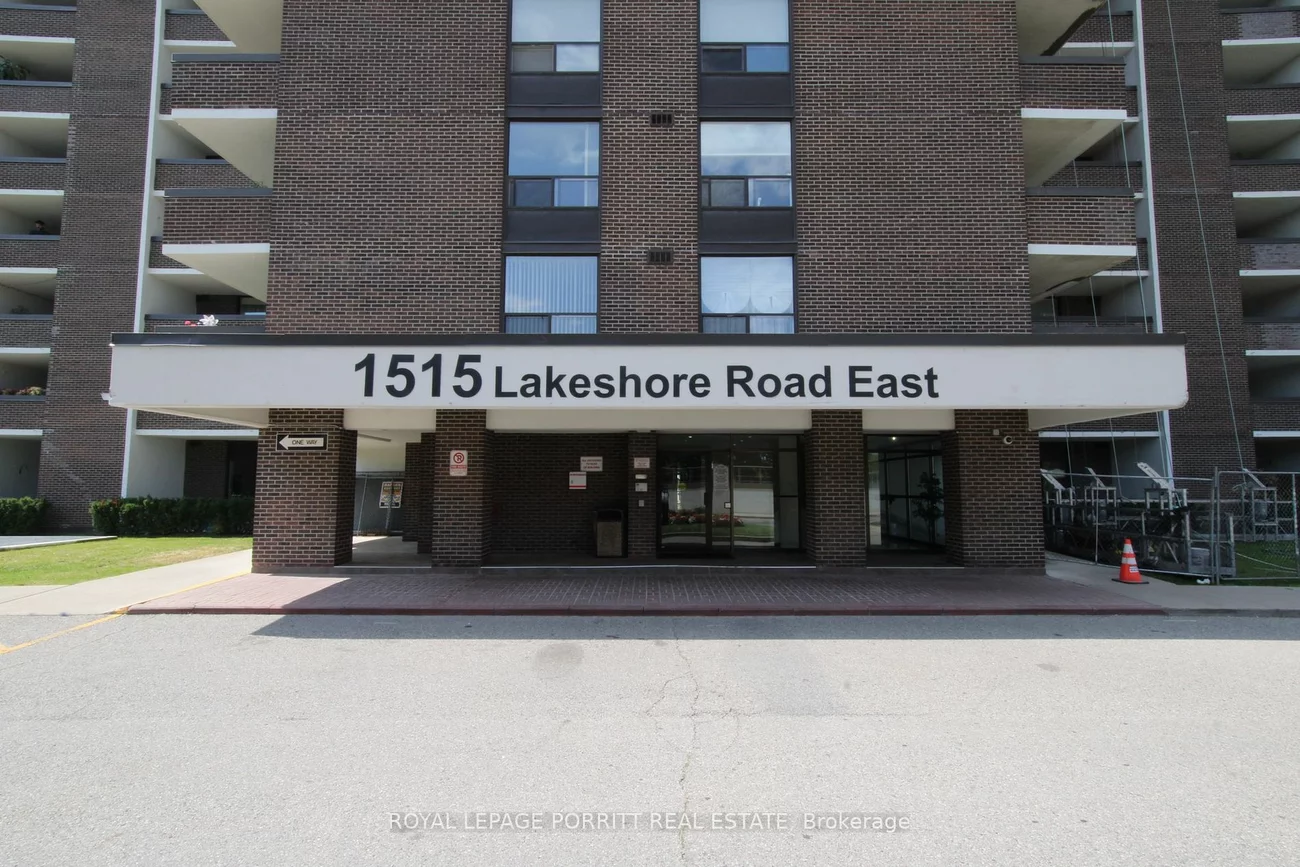 1515 Lakeshore Rd E, Mississauga