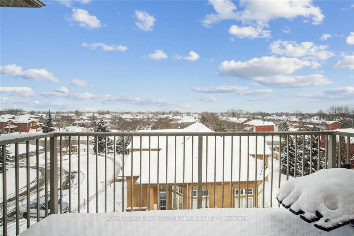 1440 Bishops Gate, Oakville