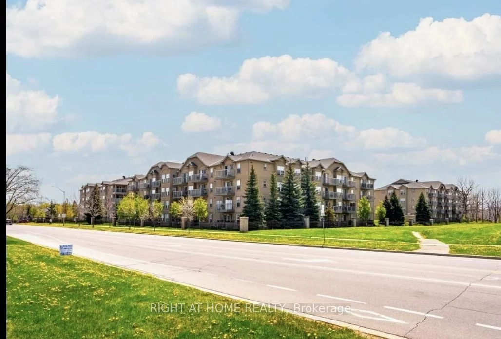 1480 Bishops Gate, Oakville