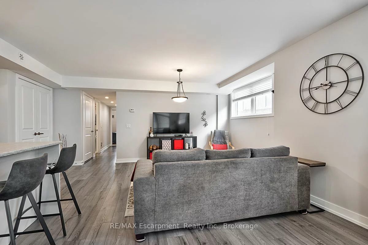 3058 Sixth Line, Oakville