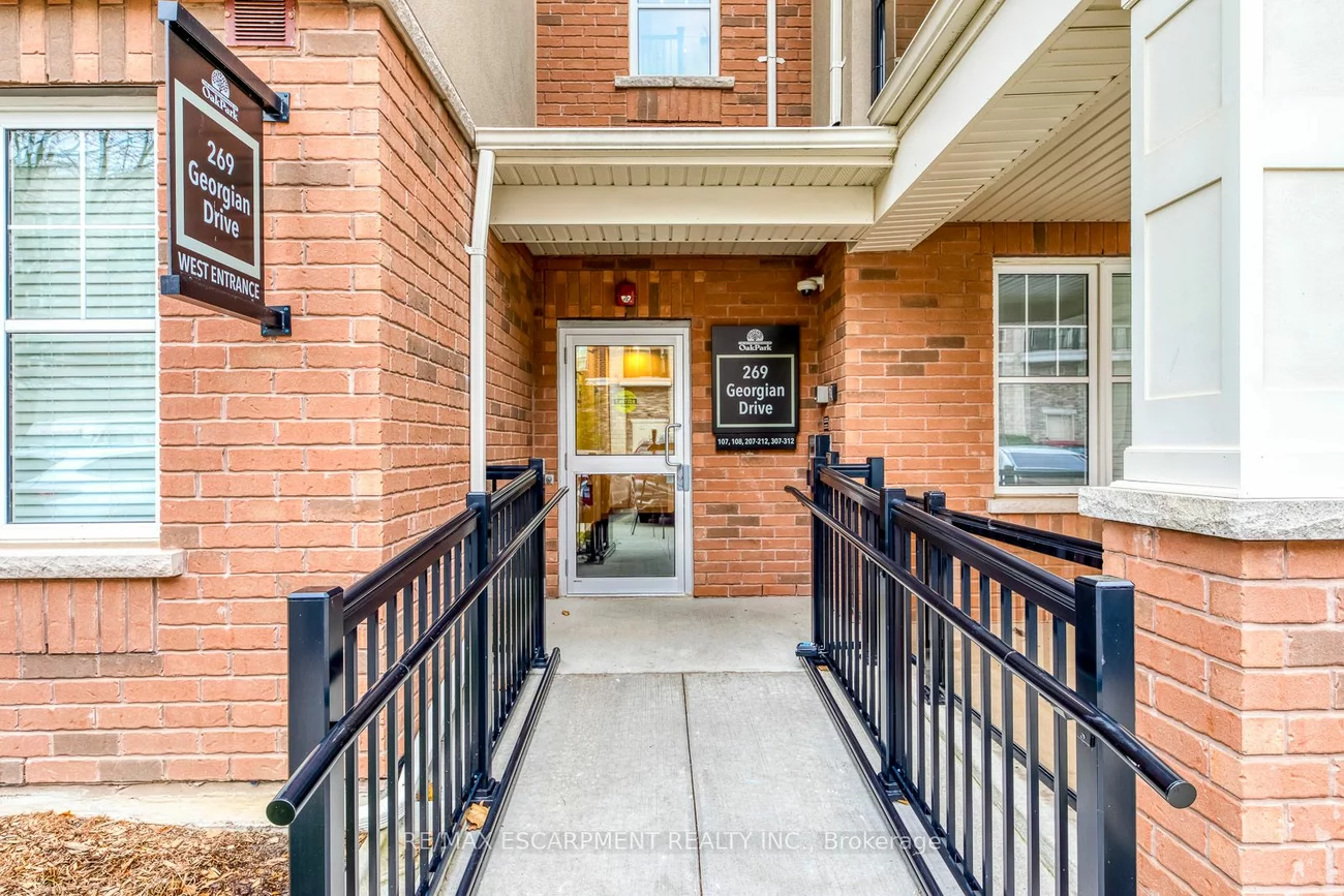 269 Georgian Dr, Oakville