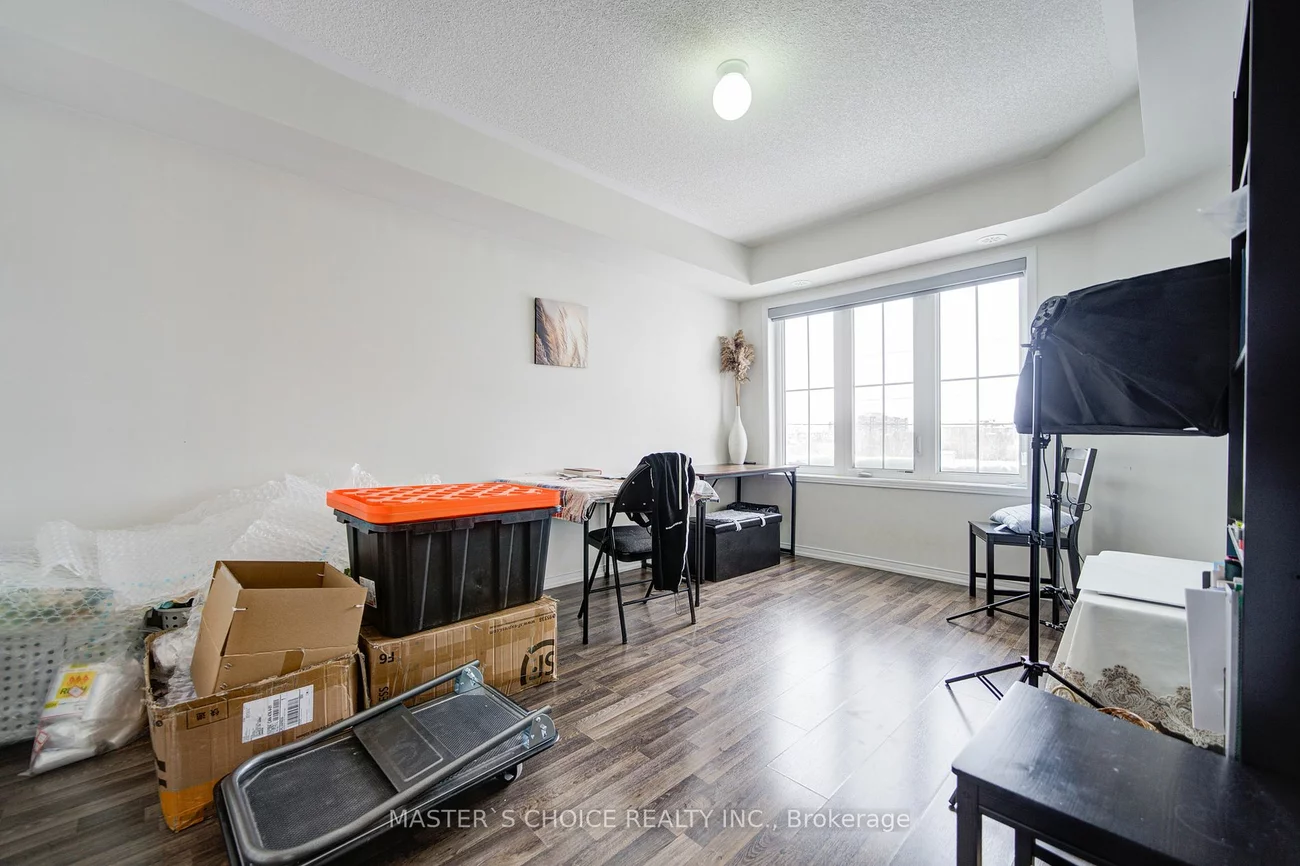 2500 Post Rd, Oakville