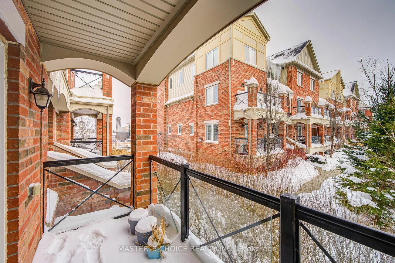 2500 Post Rd, Oakville