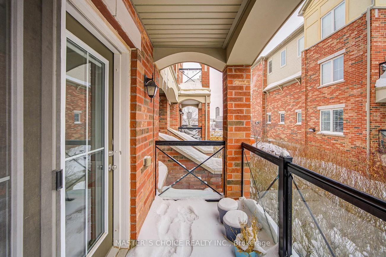 2500 Post Rd, Oakville