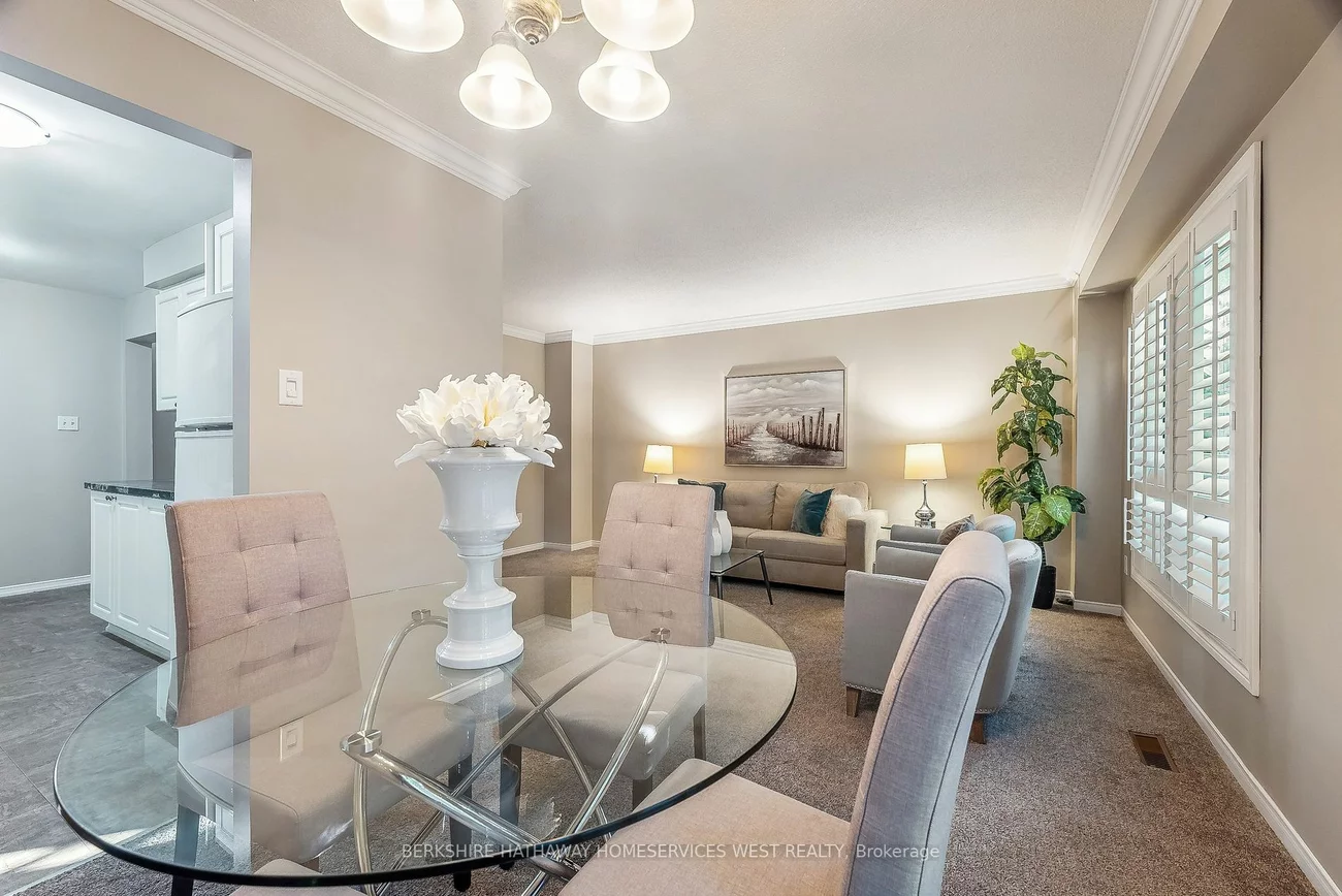 415 River Oaks Blvd W, Oakville