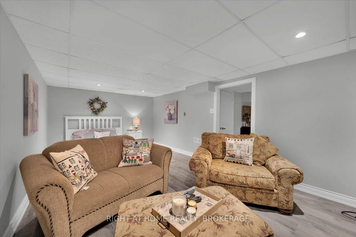 1251 Redbank Cres, Oakville