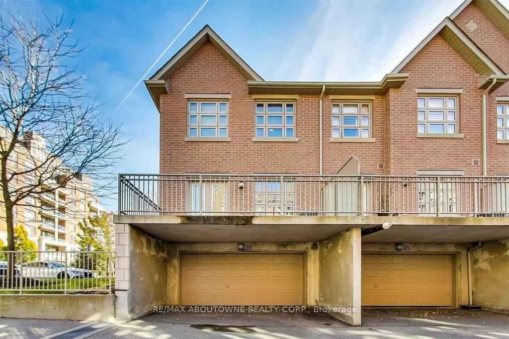 2460 Prince Michael Dr, Oakville