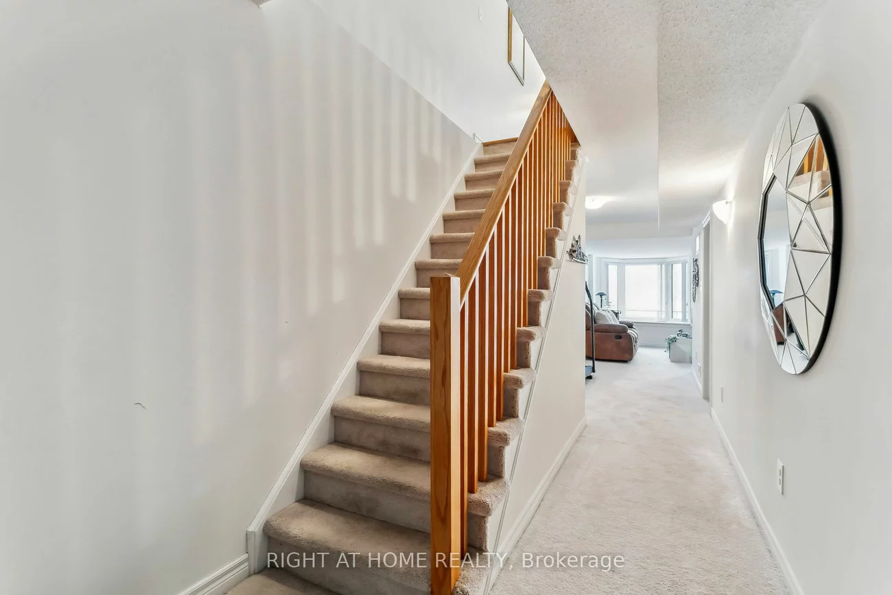 233 Duskywing Way, Oakville