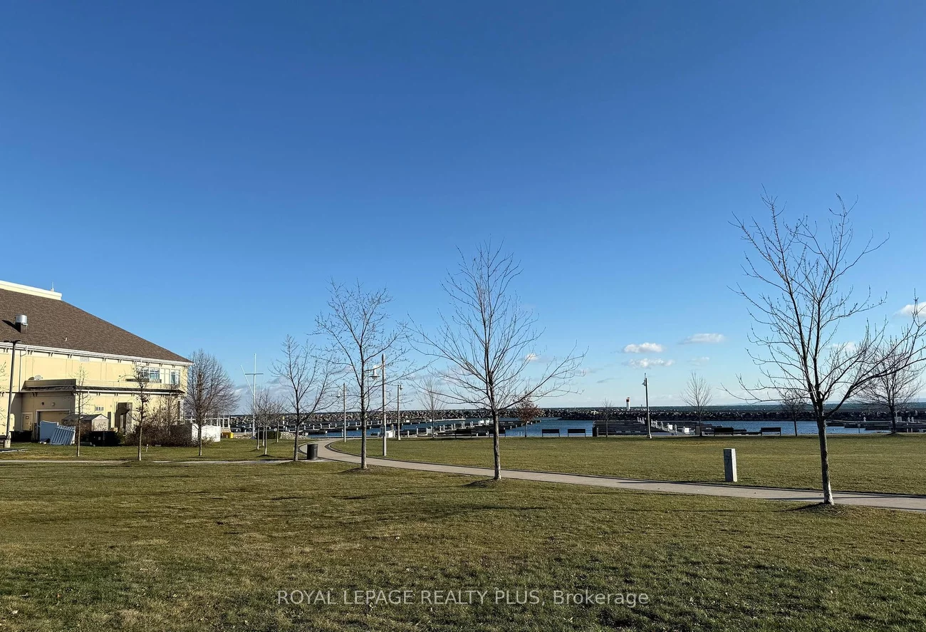 2263 Marine Dr, Oakville