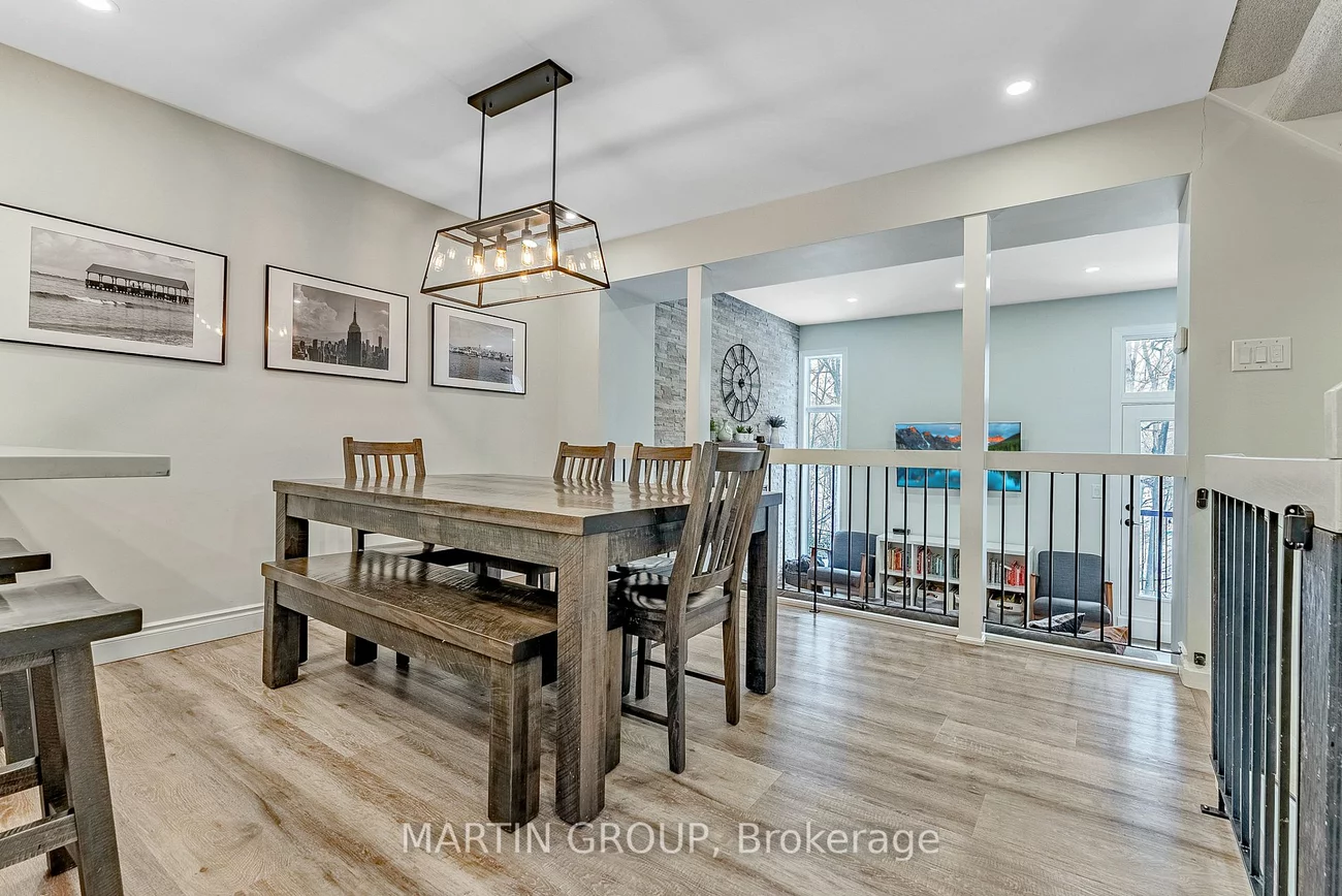 1250 Marlborough Crt, Oakville