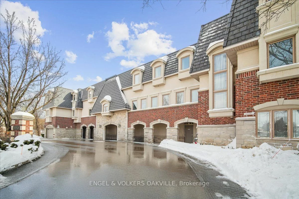 390 Upper Middle Rd E, Oakville