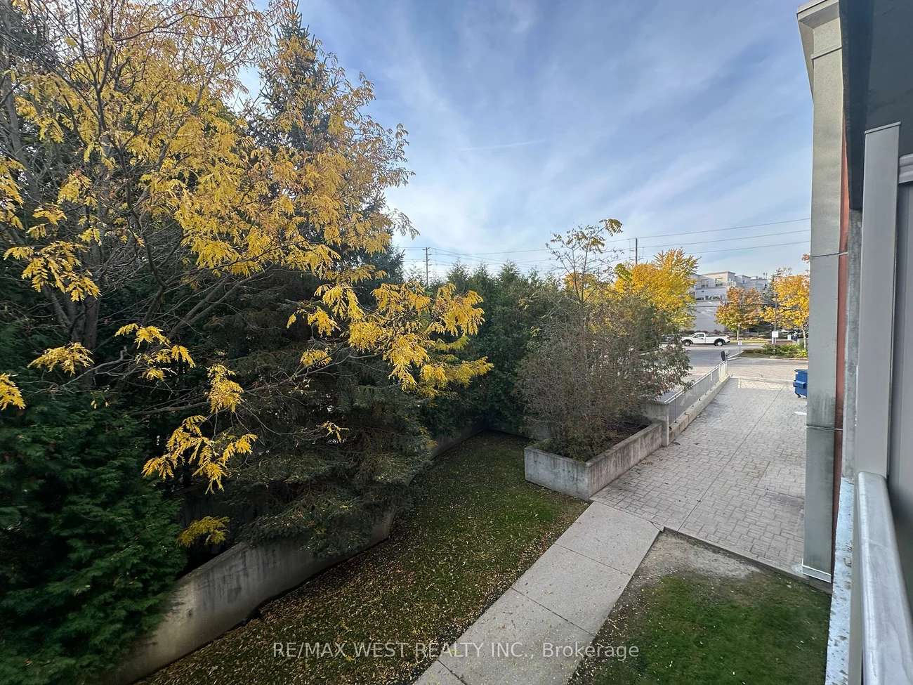 245 Pine Grove Rd, Vaughan