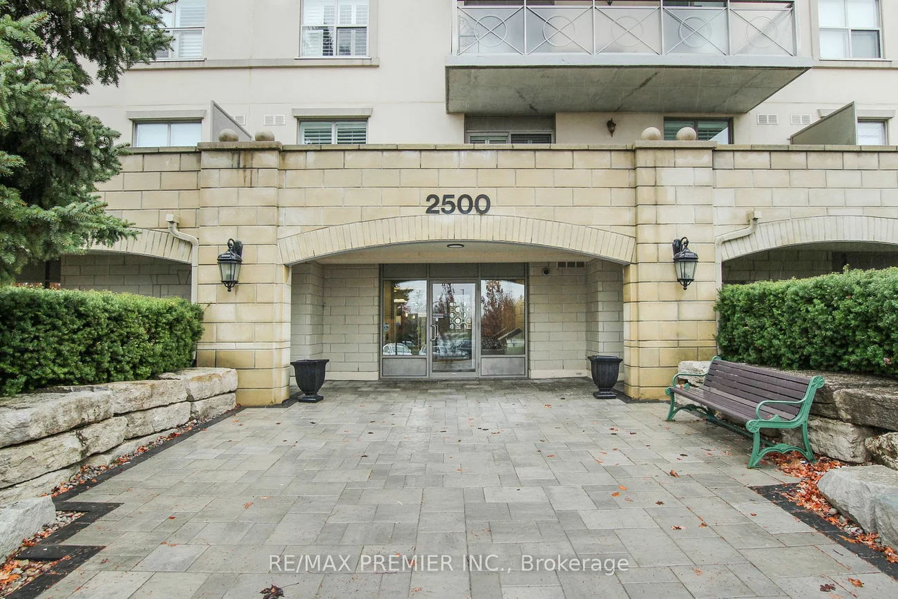 2500 Rutherford Rd, Vaughan