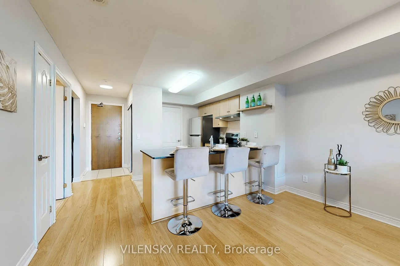 50 Disera Dr, Vaughan