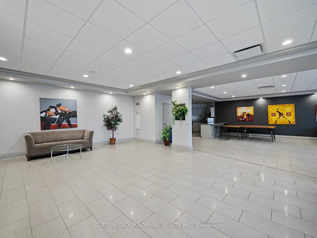 50 Disera Dr, Vaughan