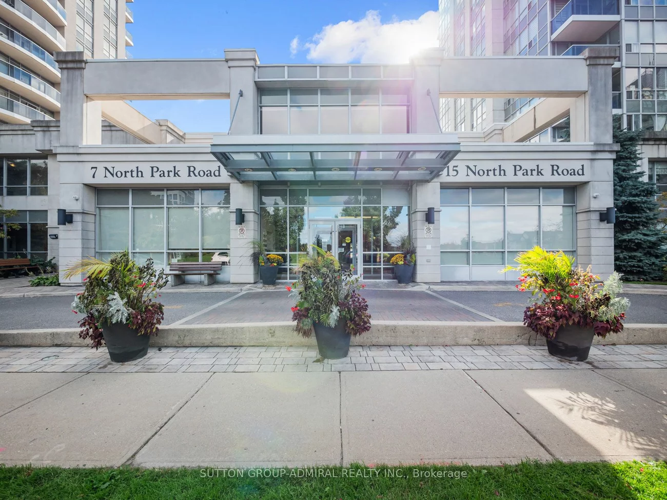 7 North Park Rd, Vaughan