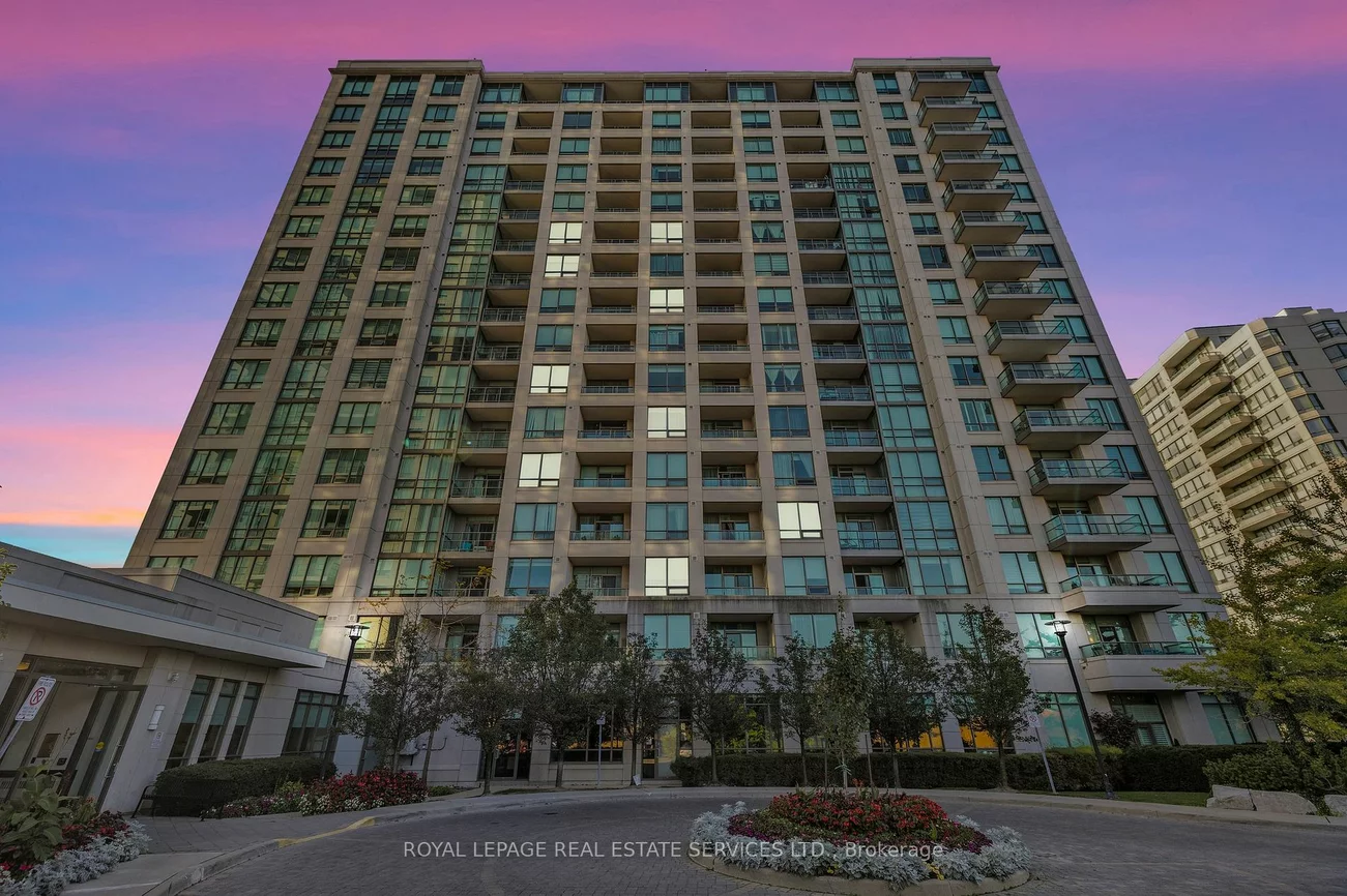 100 Promenade Circ, Vaughan