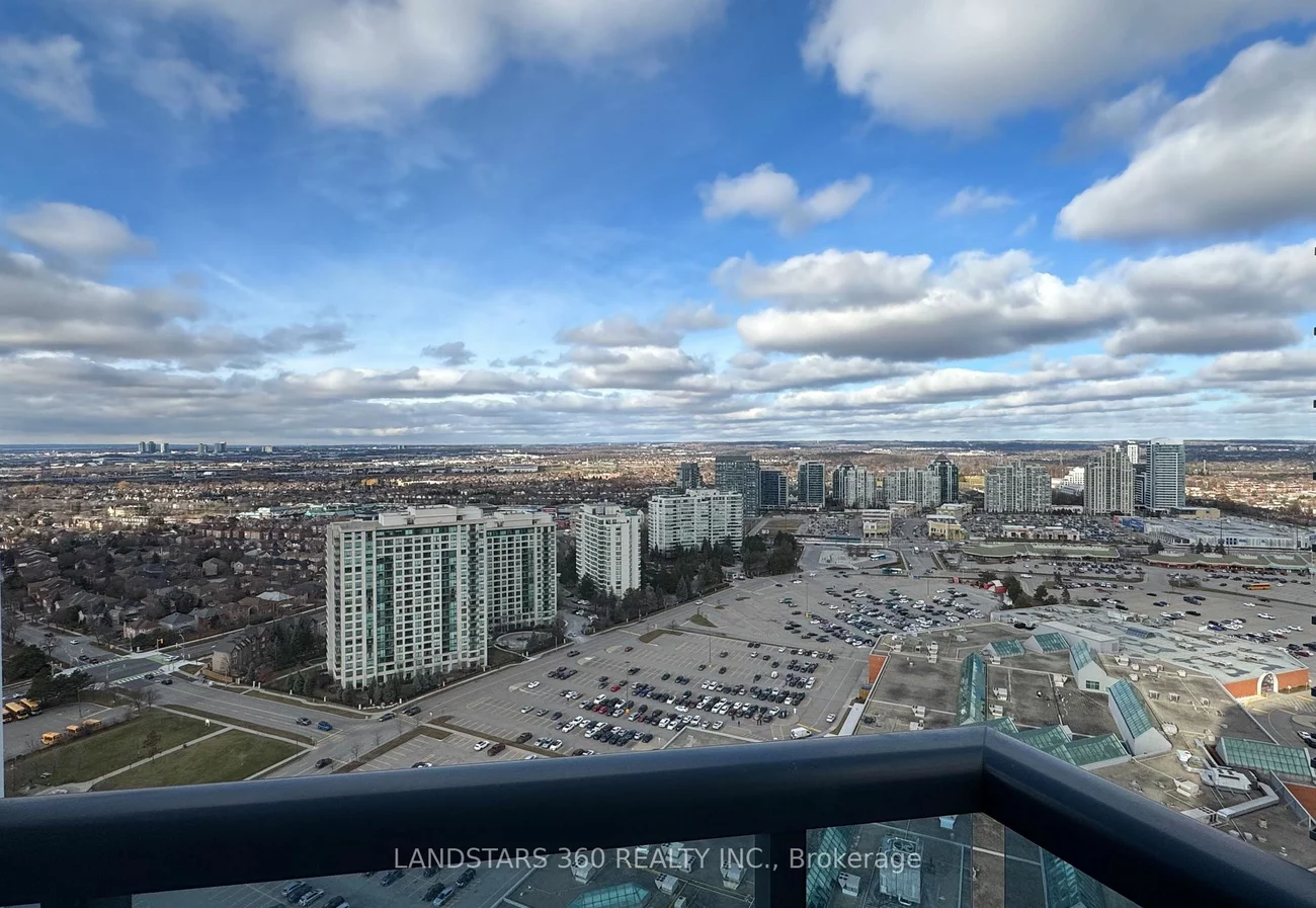 30 Upper Mall Way, Vaughan