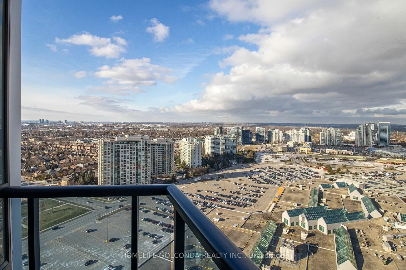 30 upper mall Way, Vaughan