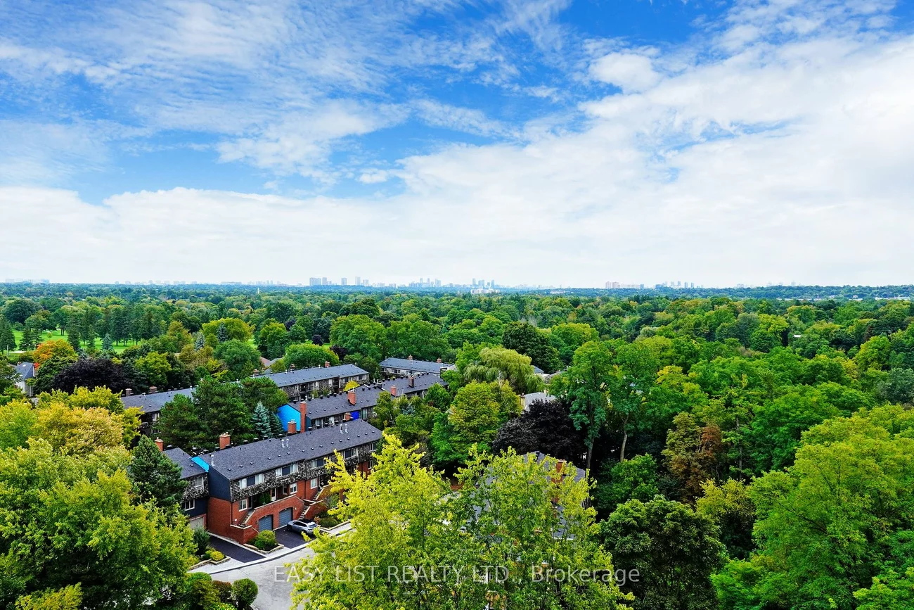 50 Inverlochy Blvd, Markham