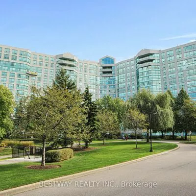 condos, sale, Condo Apt, 7825 Bayview Ave, Aileen-Willowbrook, Markham 
 7825 Bayview Ave, Aileen-Willowbrook, Markham