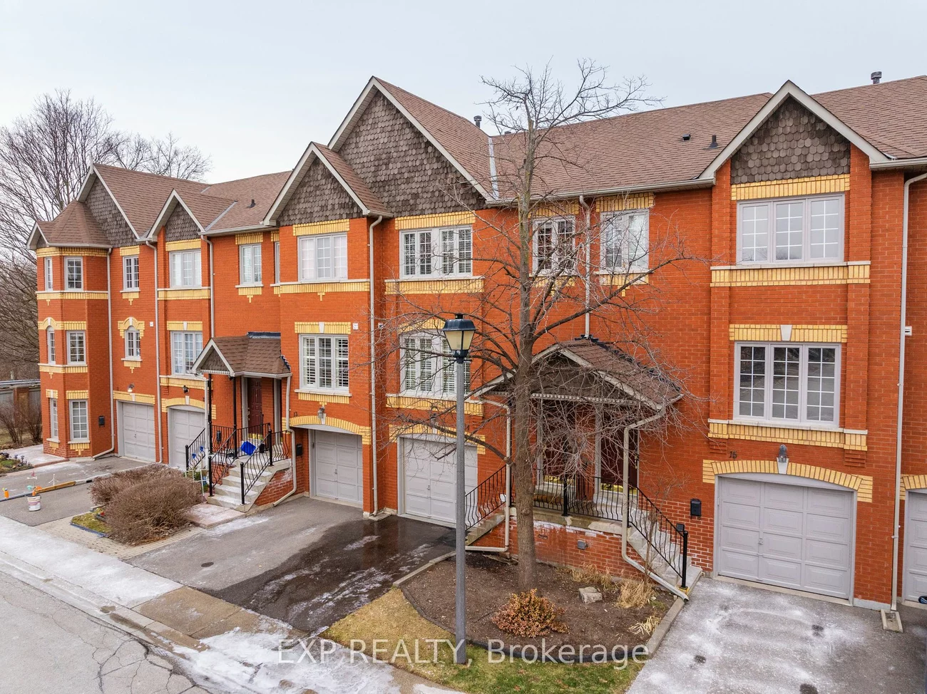 95 Weldrick Rd E, Richmond Hill