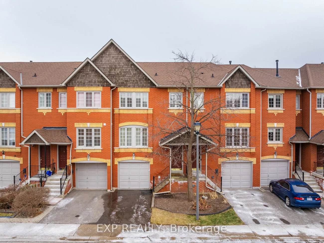 95 Weldrick Rd E, Richmond Hill