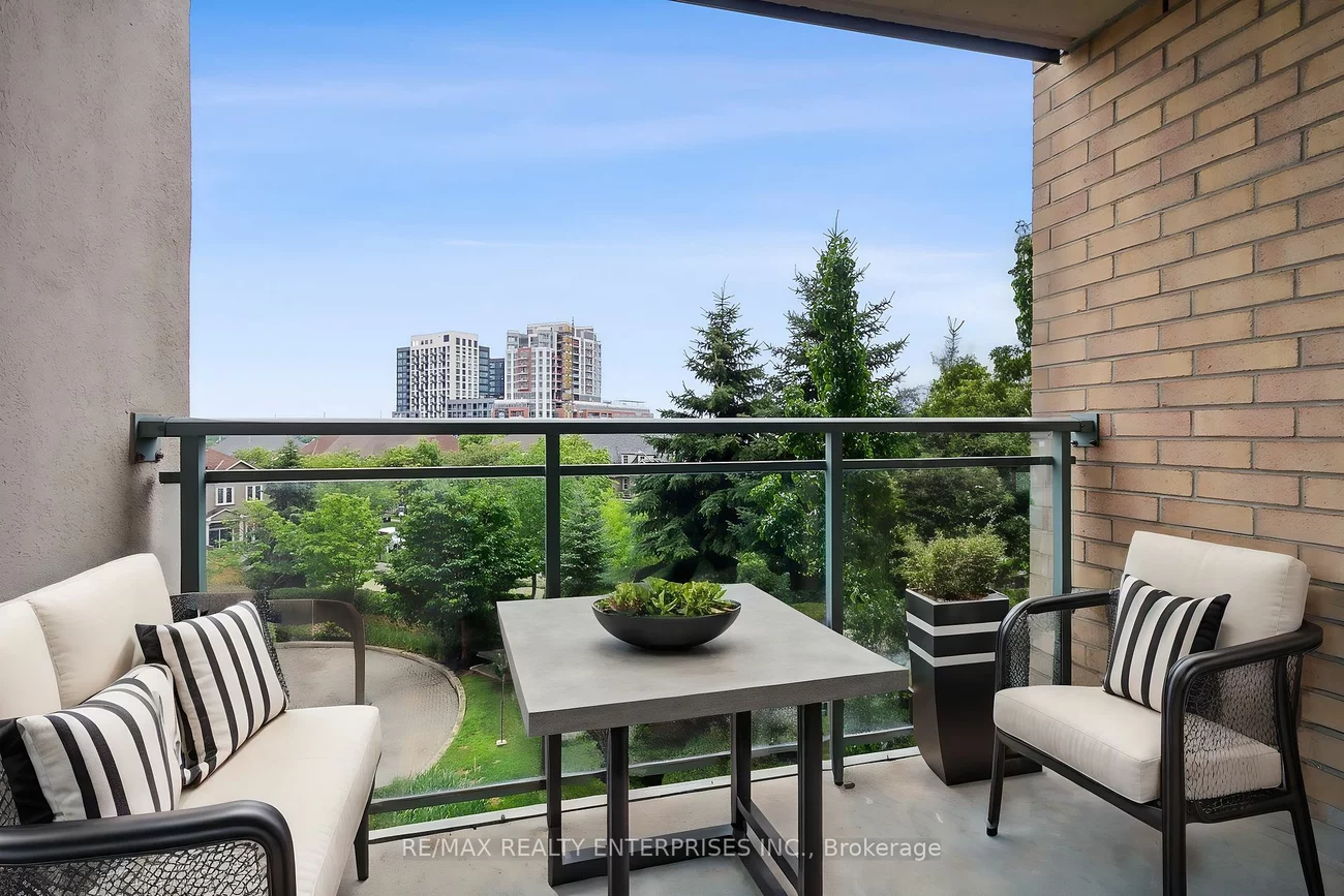 51 Baffin Crt, Richmond Hill