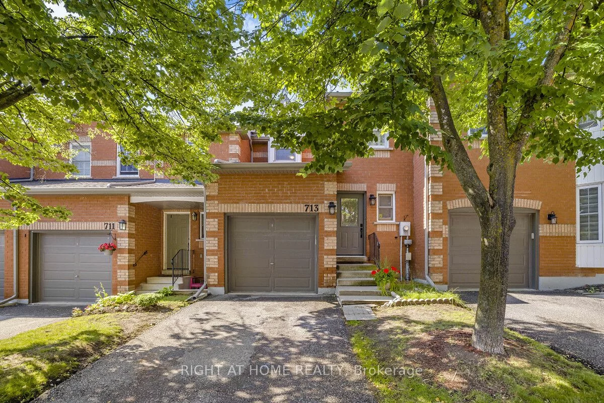 713 Caradonna Cres, Newmarket