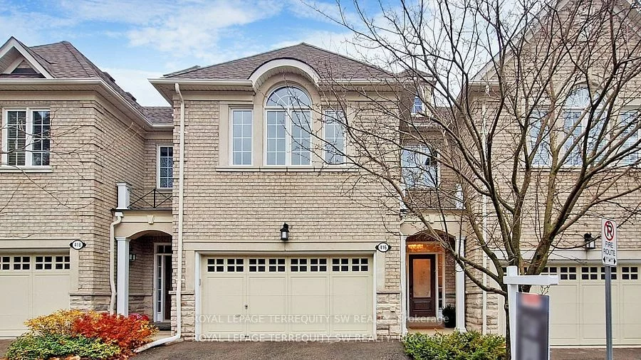 416 Terry Carter Cres, Newmarket