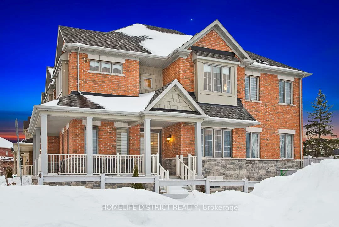 38, Ken Sinclair, Aurora Estates, Aurora