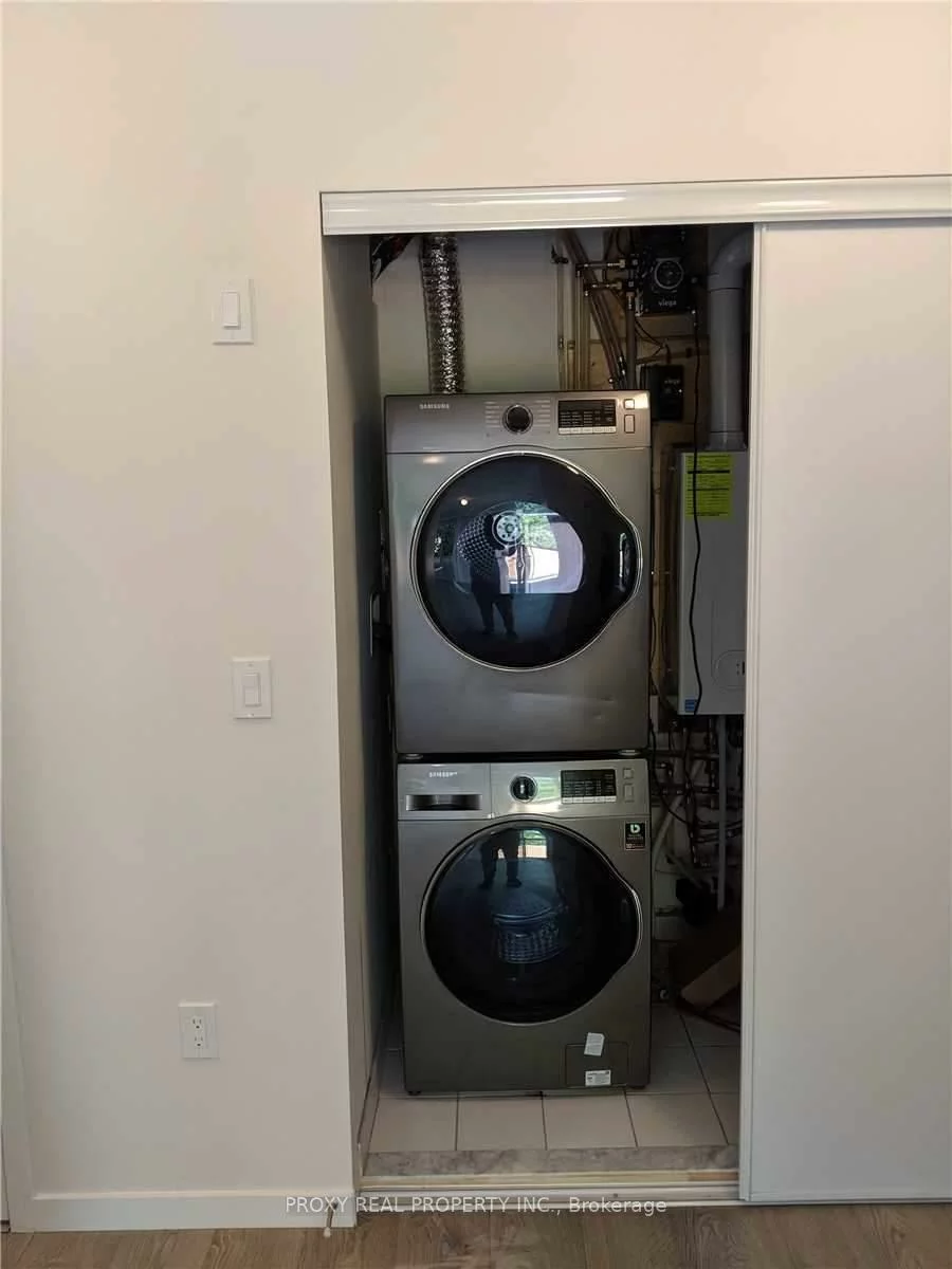300, Alex Gardner, Aurora Village, Aurora