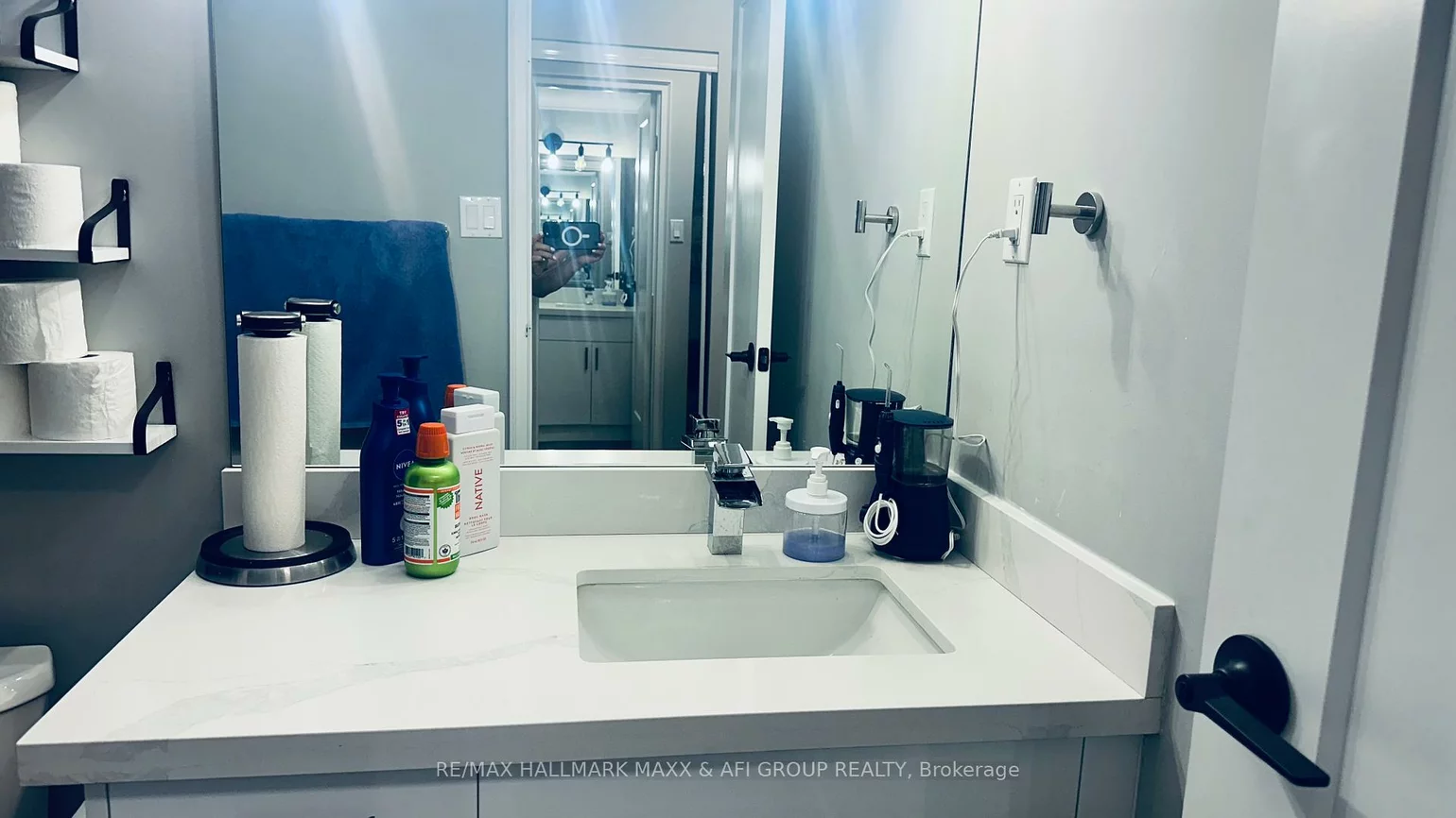 15390, Yonge, Aurora Heights, Aurora