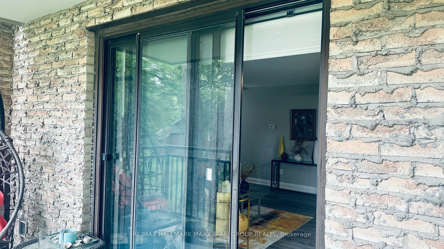 15390, Yonge, Aurora Heights, Aurora