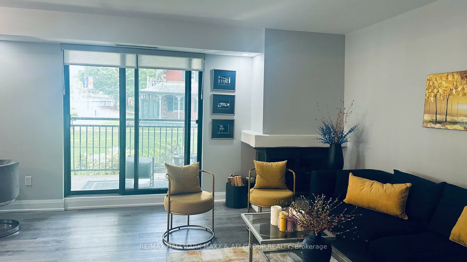 15390, Yonge, Aurora Heights, Aurora