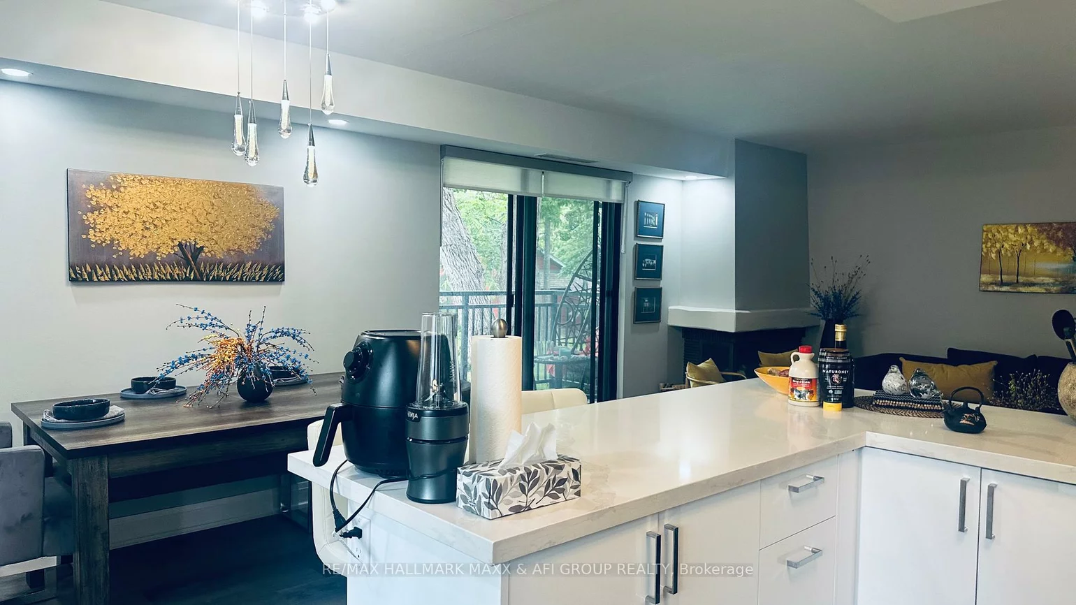 15390, Yonge, Aurora Heights, Aurora