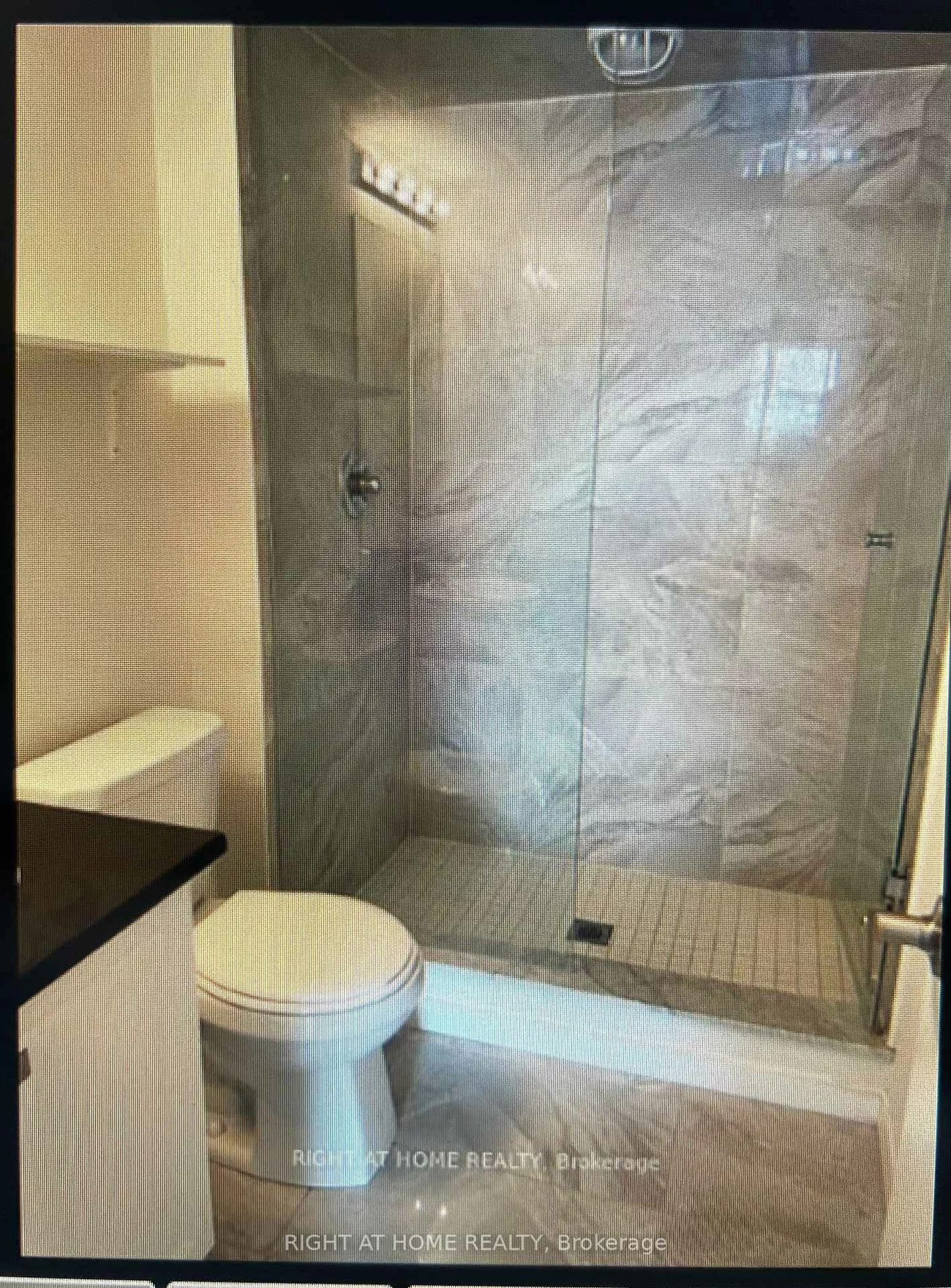 200, Alex Gardner, Aurora Heights, Aurora