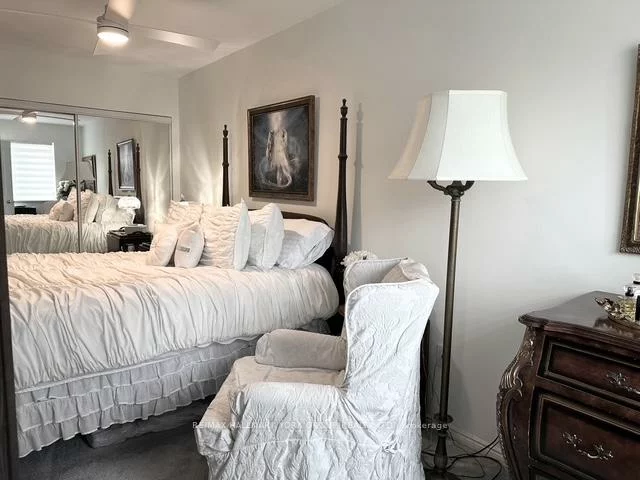 85, Wellington, Aurora Village, Aurora