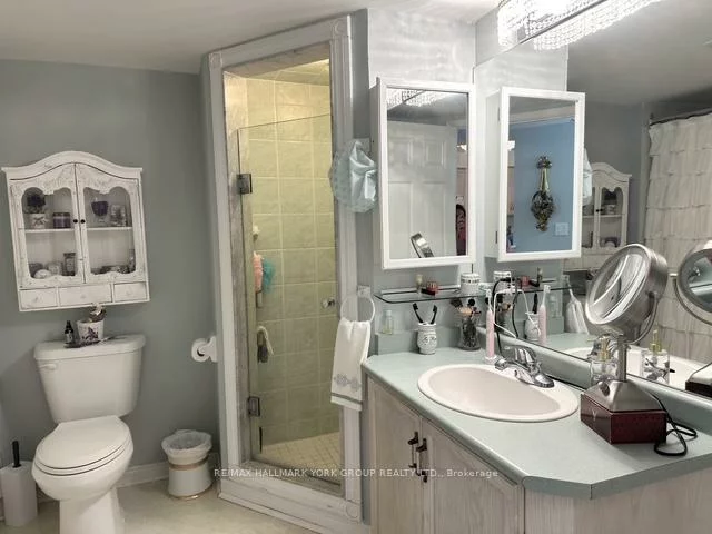 85, Wellington, Aurora Village, Aurora